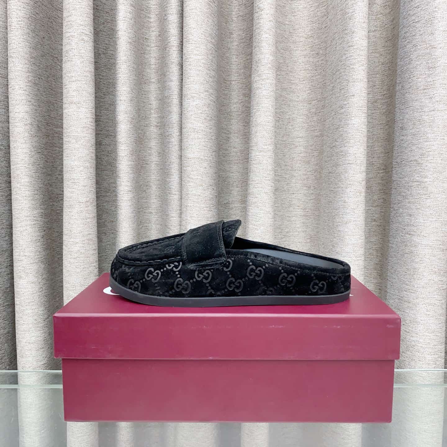 Gucci Women's mule with Double G