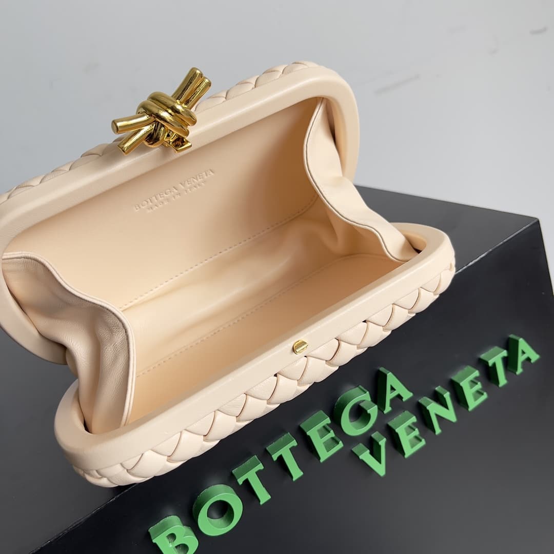 BV Knot Minaudière Clutch Lambskin Top