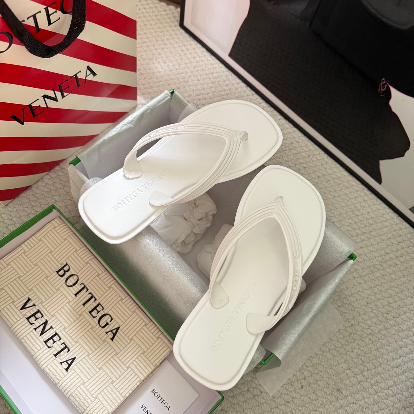 Bottega Veneta Sampieri Flat Thong Sandals Women Men