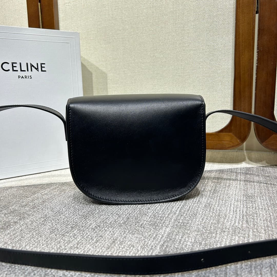 CELINE Folco Cuir Triomphe Shoulder Bag in Black Calfskin Leather High