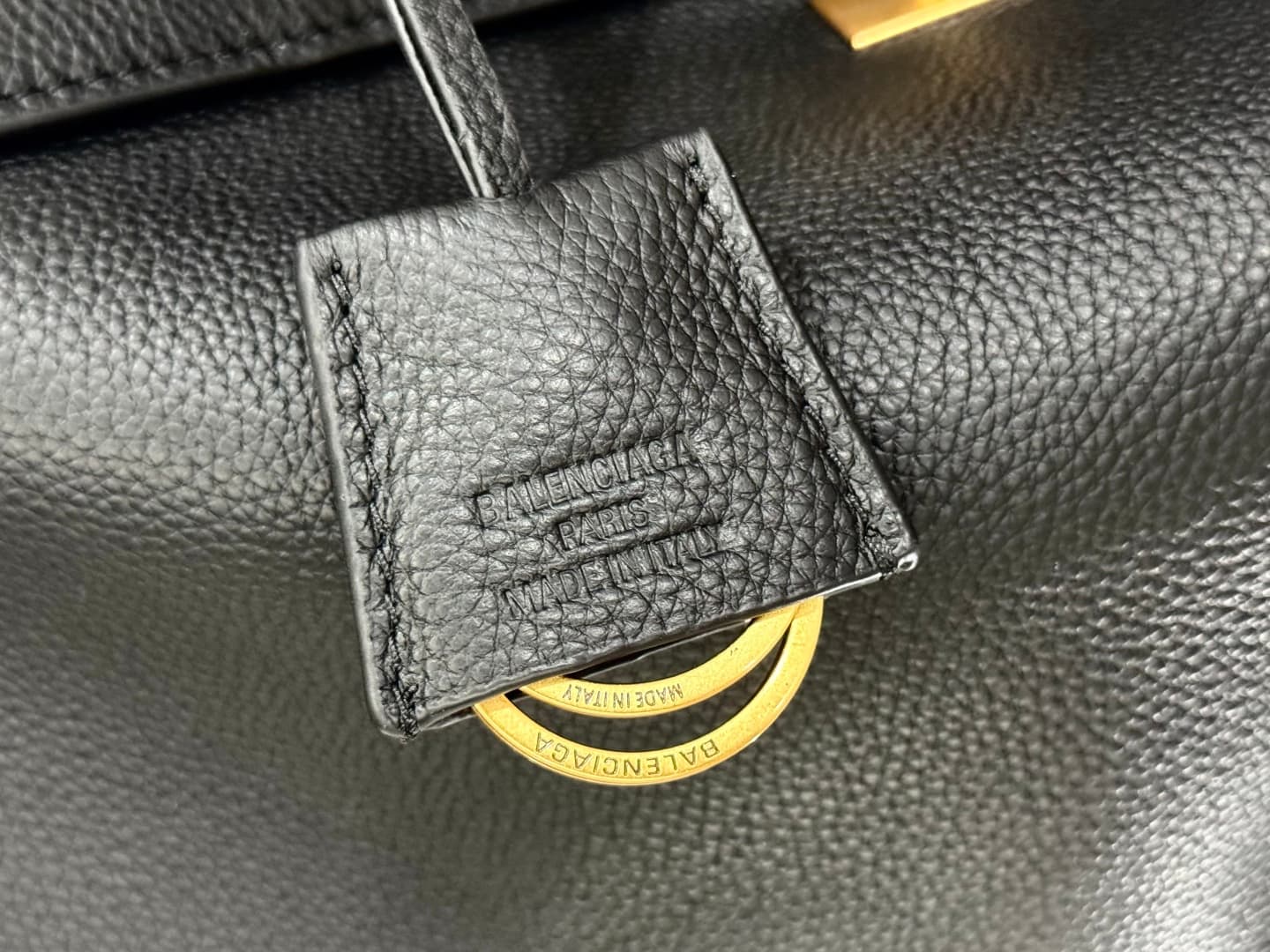 Balenciaga Rodeo Medium Bag in Black Leather With Gold-Tone Metal TOP