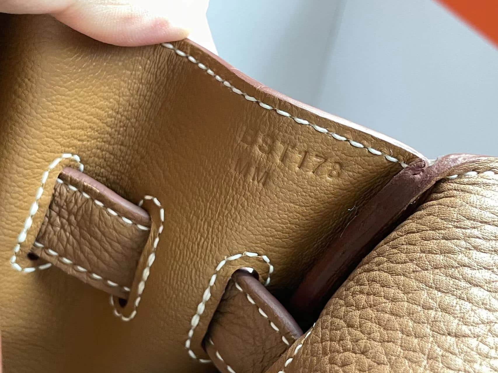 Hermes Kelly Messenger 25cm Taurillon Clemence Leather In Gold WAX