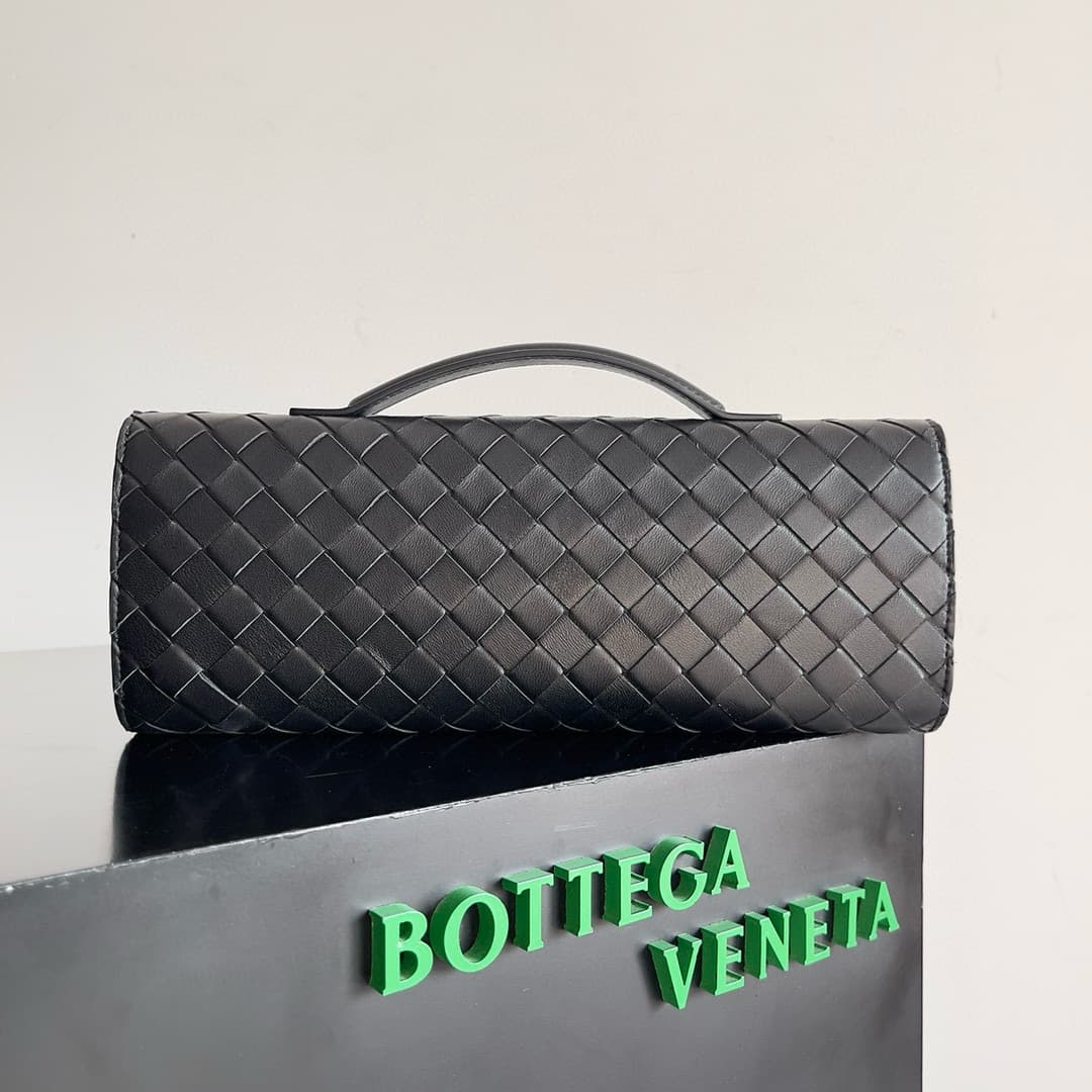 BV Long Clutch Andiamo With Handle Lambskin TOP