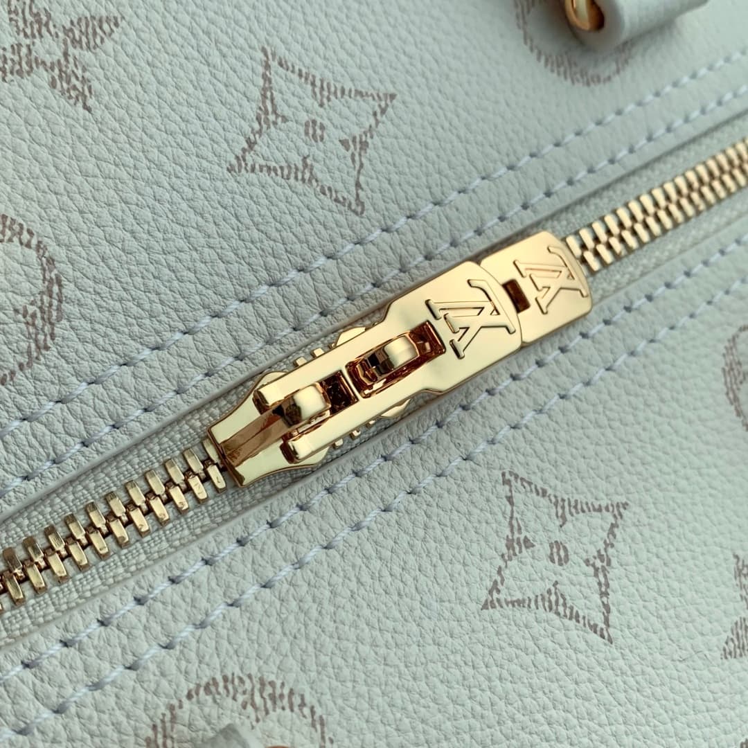 Louis Vuitton Speedy Bandoulière 25 Monogram leather M26690 White High