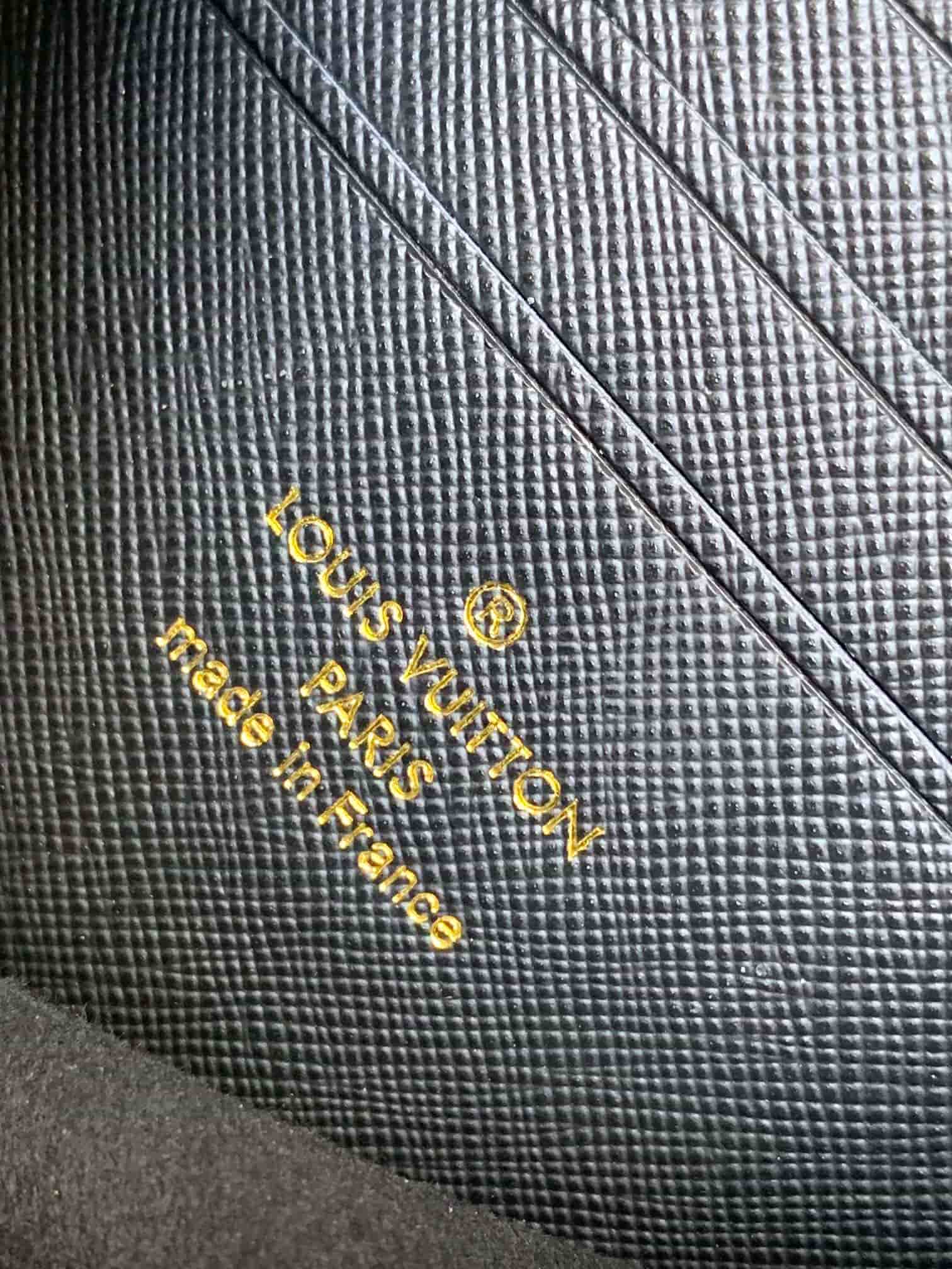 Louis Vuitton Double Zip Pochette Monogram Giant Reverse canvas M69203 High