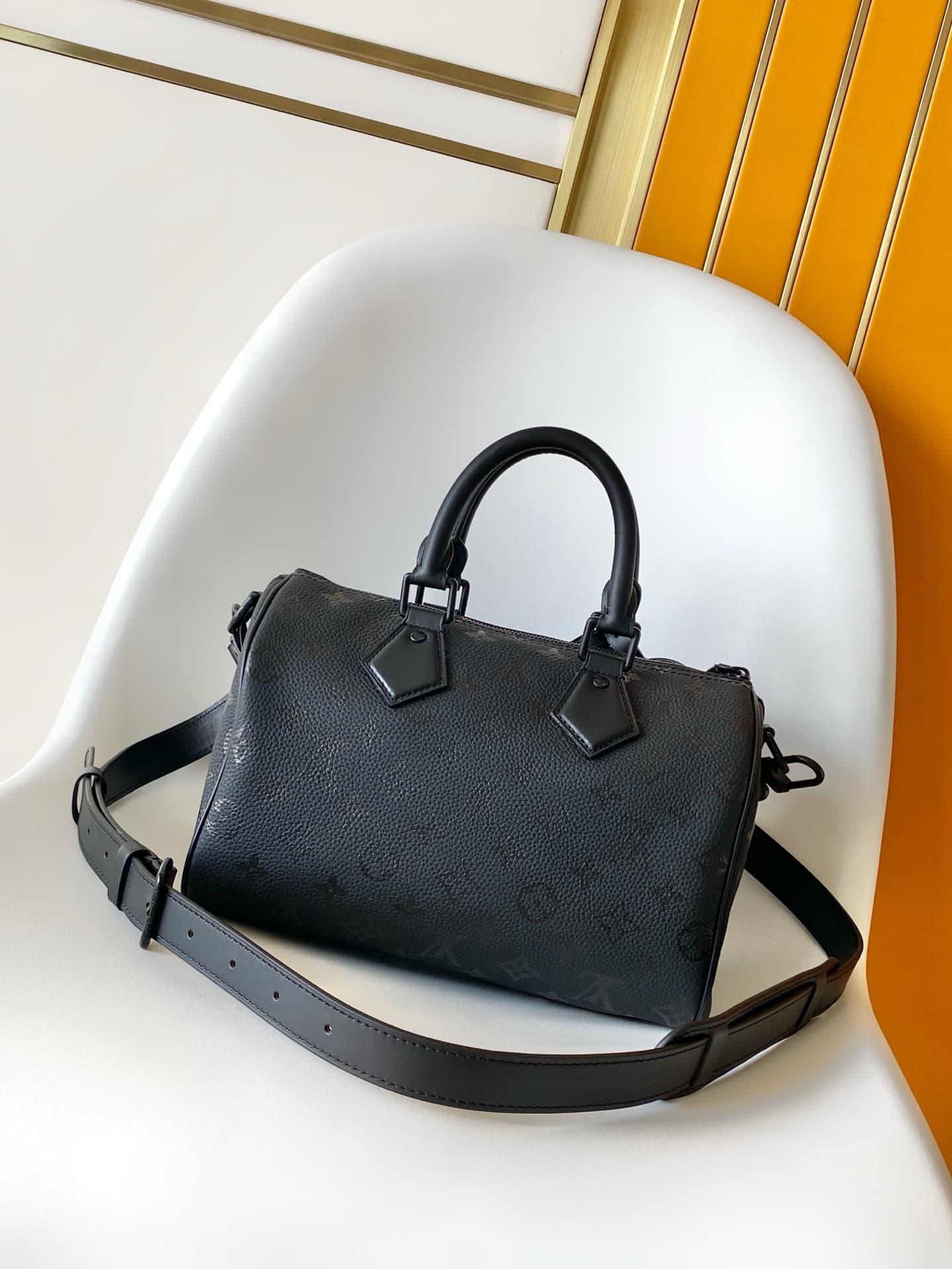 Louis Vuitton Speedy P9 Bandoulière 25 Monogram Ultra Black Calfskin leather M28189 High