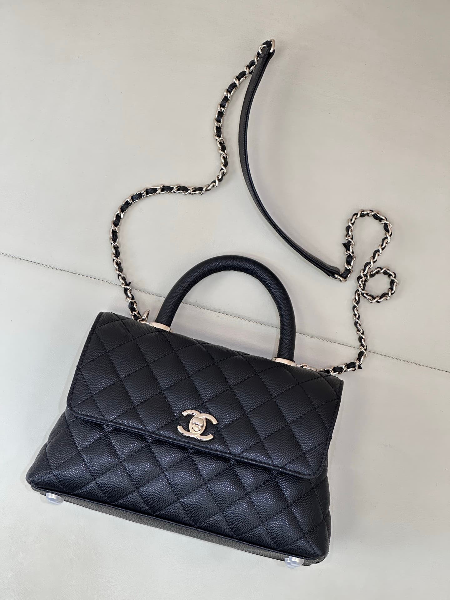 FLAP BAG WITH TOP HANDLE Grained Calfskin & Gold-Tone Metal A92990 Black  TOP