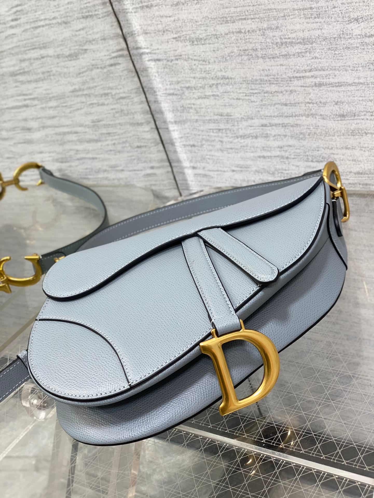 SADDLE BAG Grained Calfskin Light Grey High