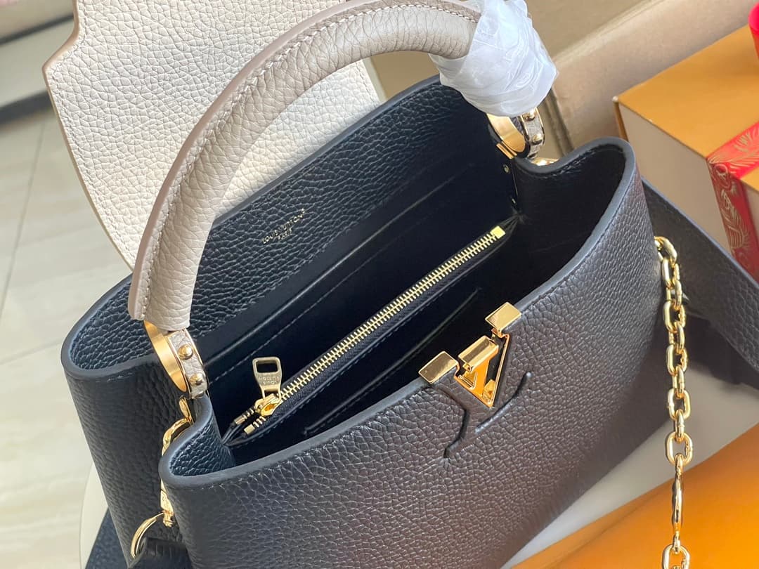Louis Vuitton Capucines MM M25386 TOP