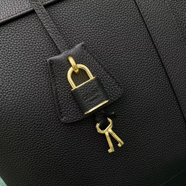 Celine Medium Cabas De France Bag In Black Leather High