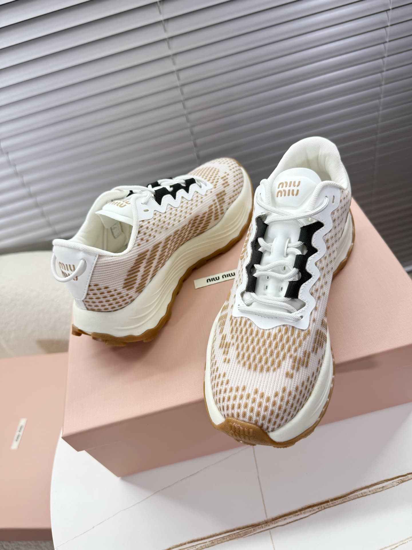 Miu Miu Sneaker shoes Men Women