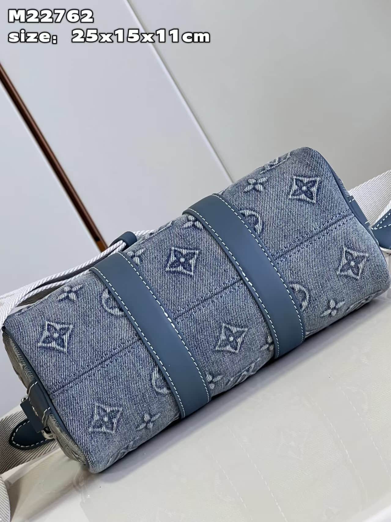 Louis Vuitton Keepall Bandoulière 25 Blue Monogram Washed Denim M22762 High