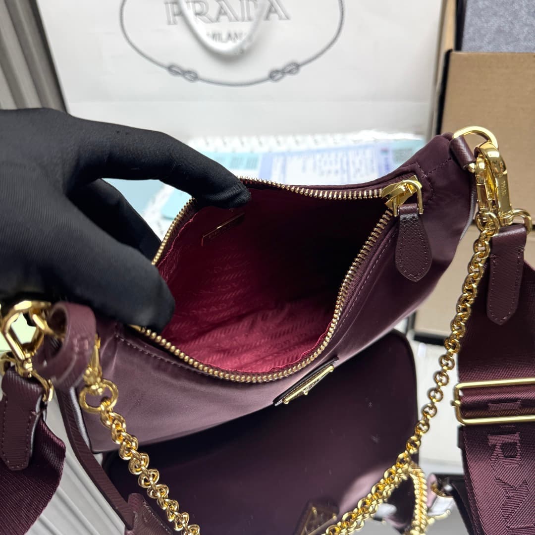 Prada Re-Edition 2005 Nylon bag 1BH204 Claret High