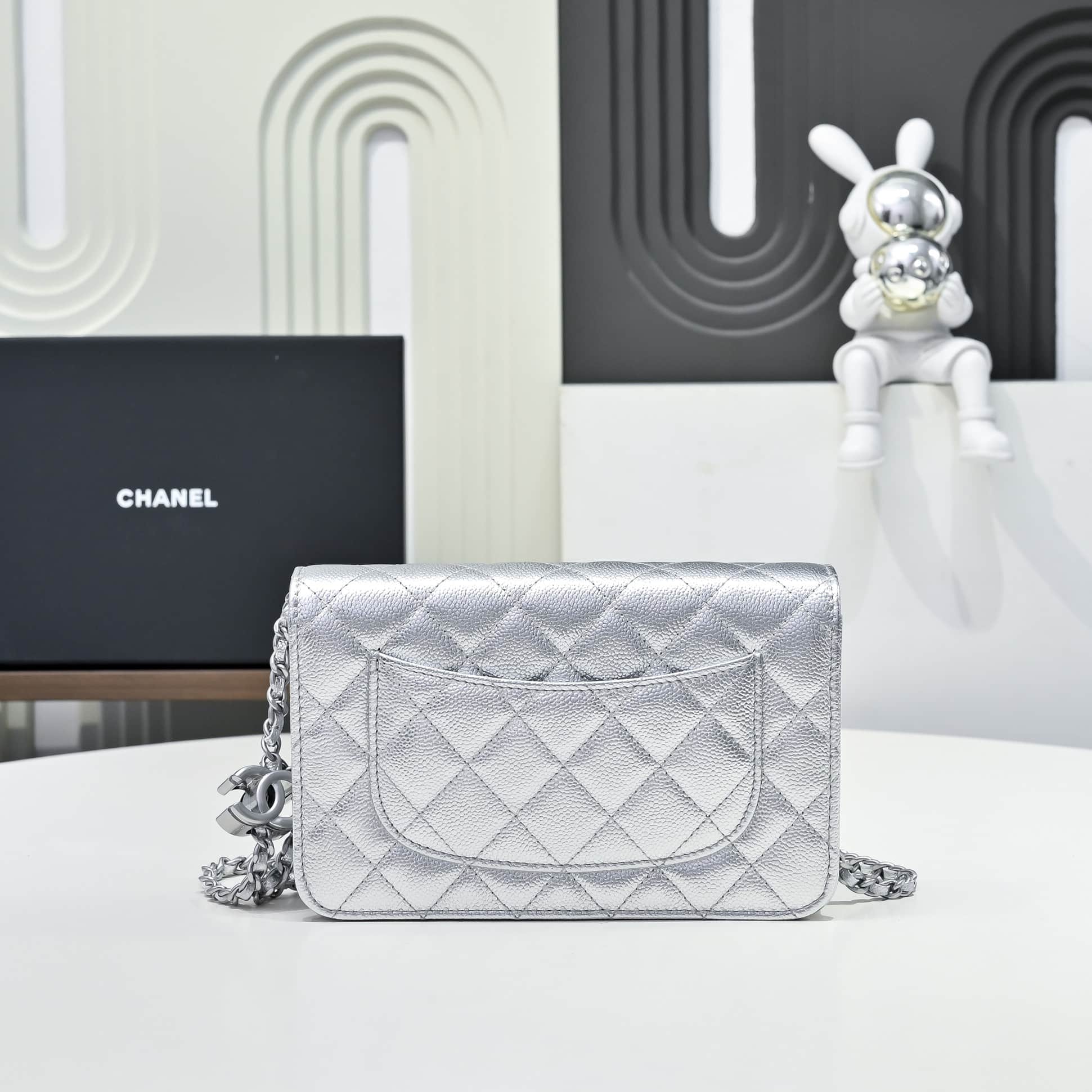 Chanel Wallet on Chain quilted metallic leather & Silver-Tone Metal Silver AP3938 High