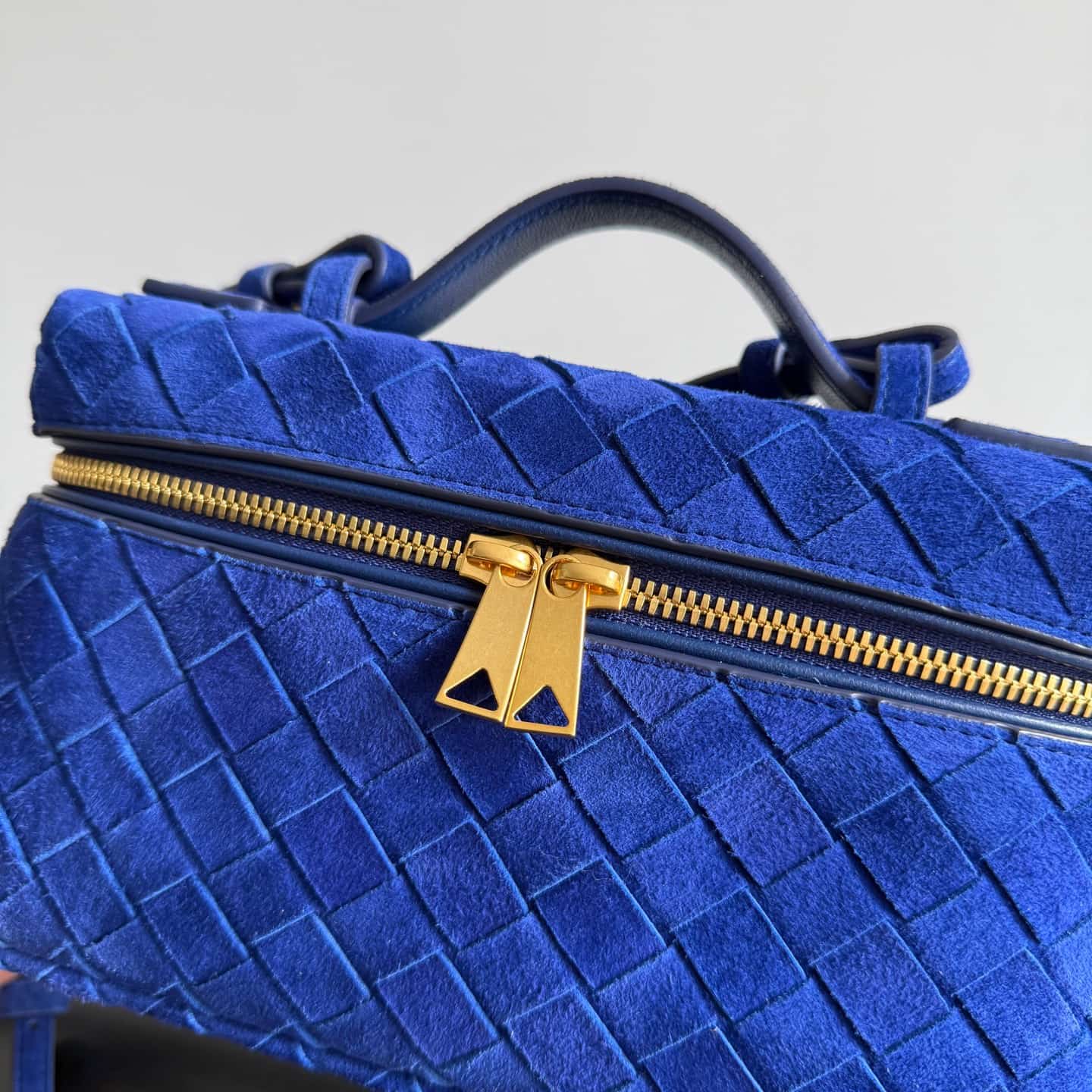 BV Bang Bang Vanity mini intrecciato suede TOP