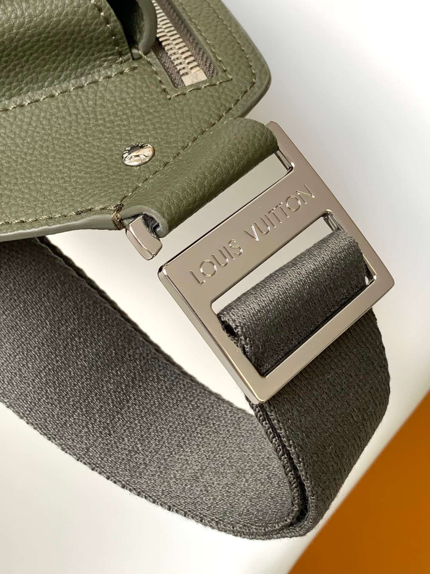 Louis Vuitton Aerogram Takeoff Sling bag Olive Green Cowhide Leather M21364 High