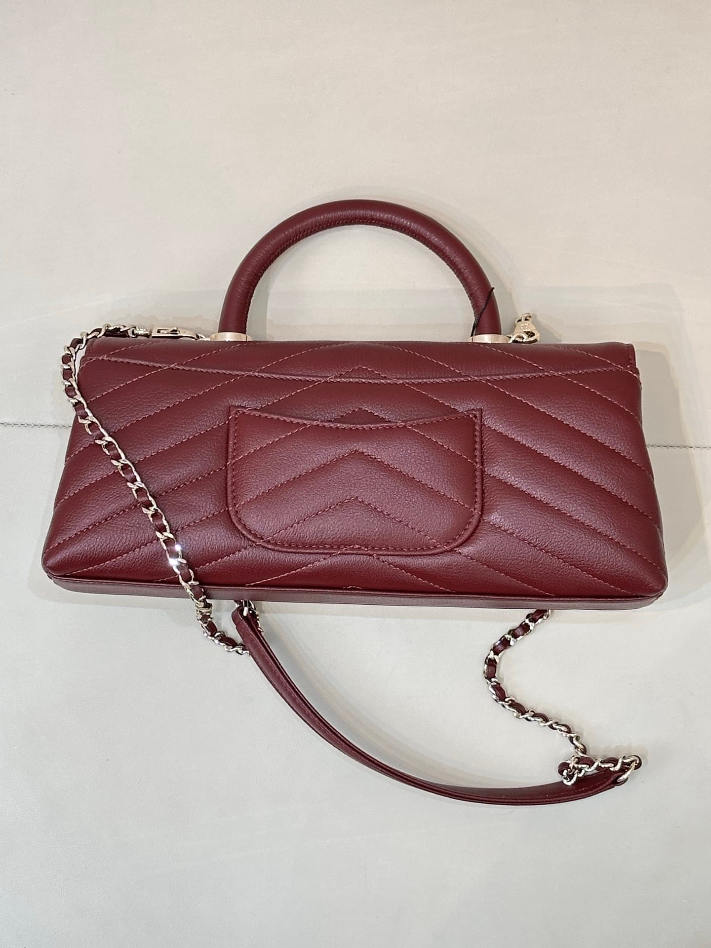 Chanel Maxi Flap Bag with Top Handle Grained Calfskin& Gold-Tone Metal AS6091 Claret TOP