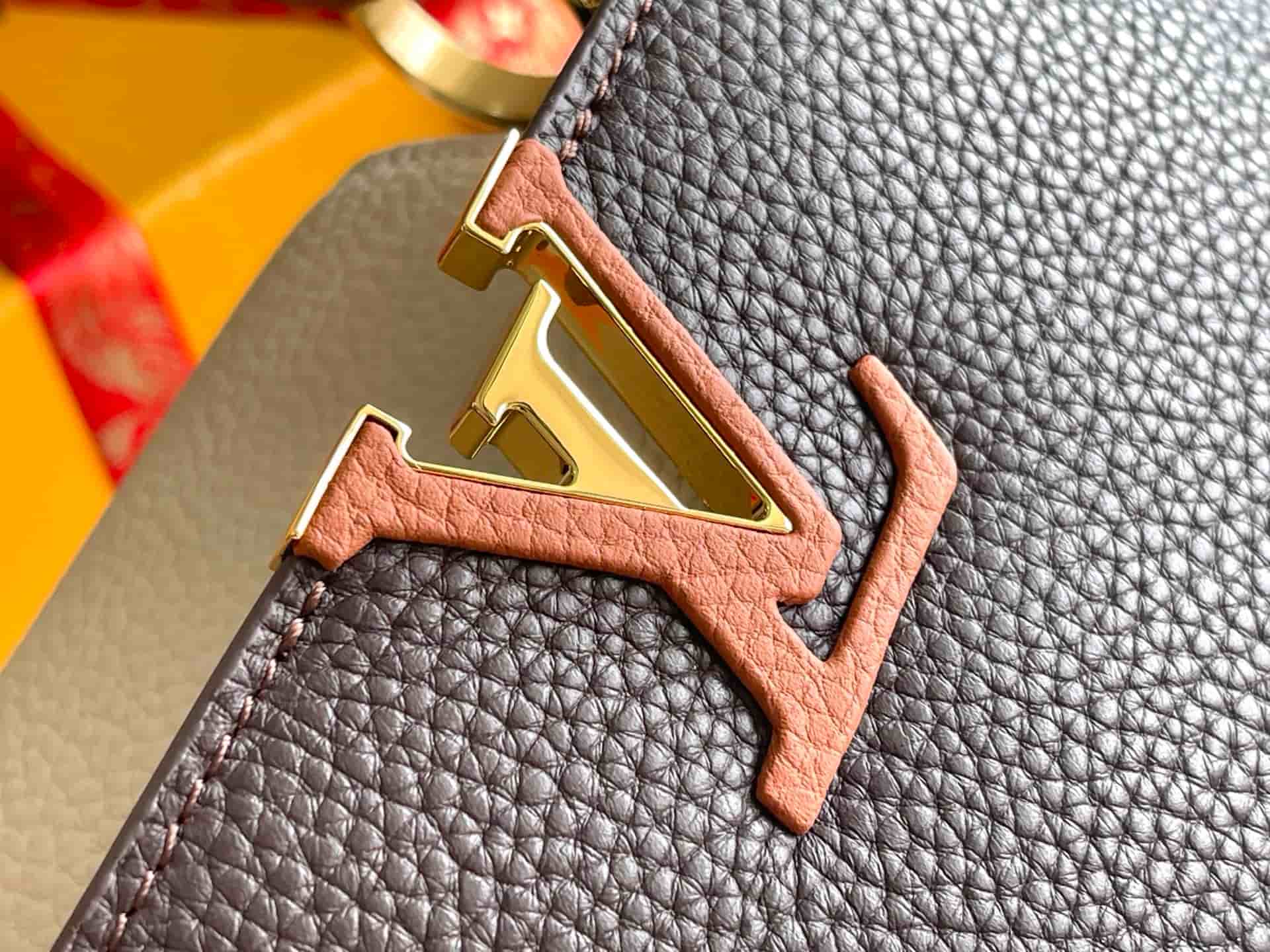 Louis Vuitton Capucines MM Taurillon leather M12952 Chocolate Brown/Quartz Pink/Beige/Tan Brown TOP