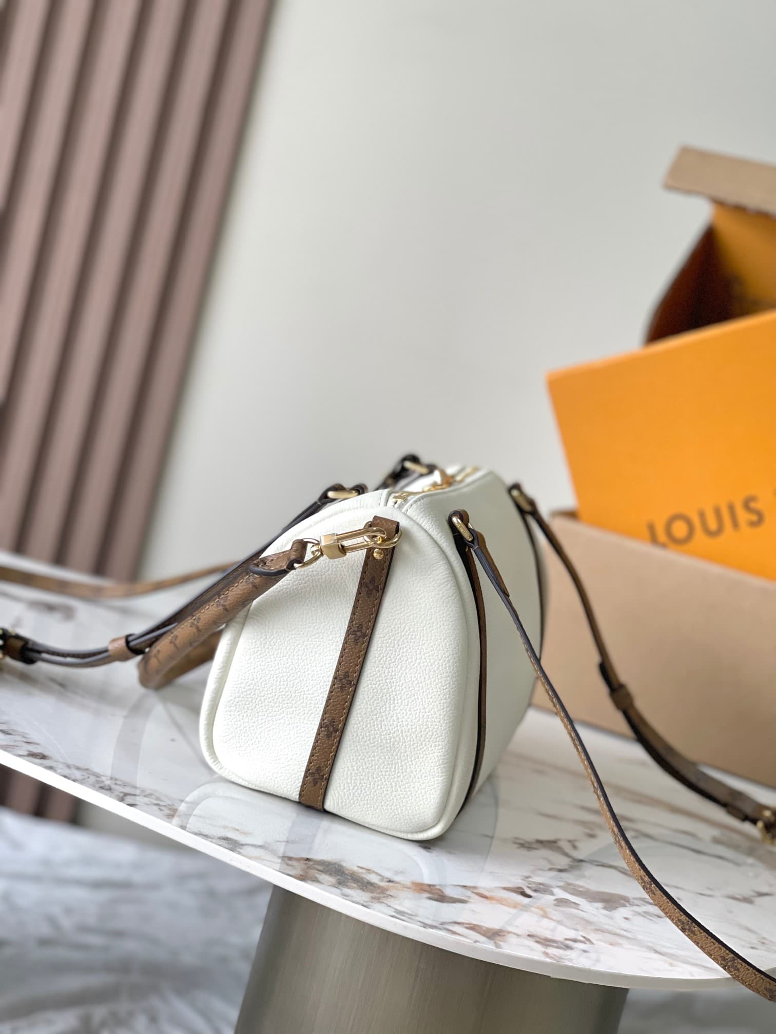 Louis Vuitton Express PM Vanilla/Monogram reverse Calfskin leather M29392 TOP