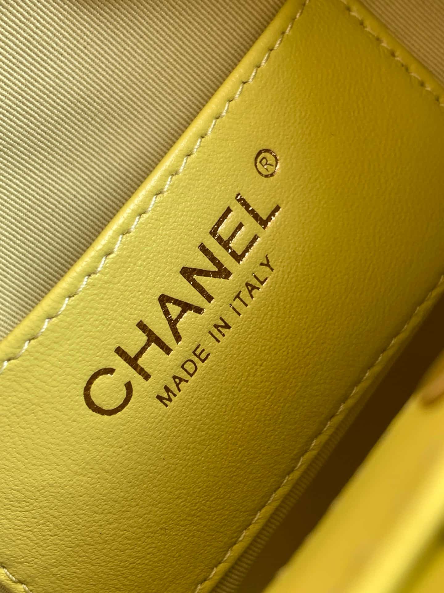 Chanel Small Hobo Bag Lambskin-Shell Effect Plexi & Gold-Tone Metal Yellow AS6022 High