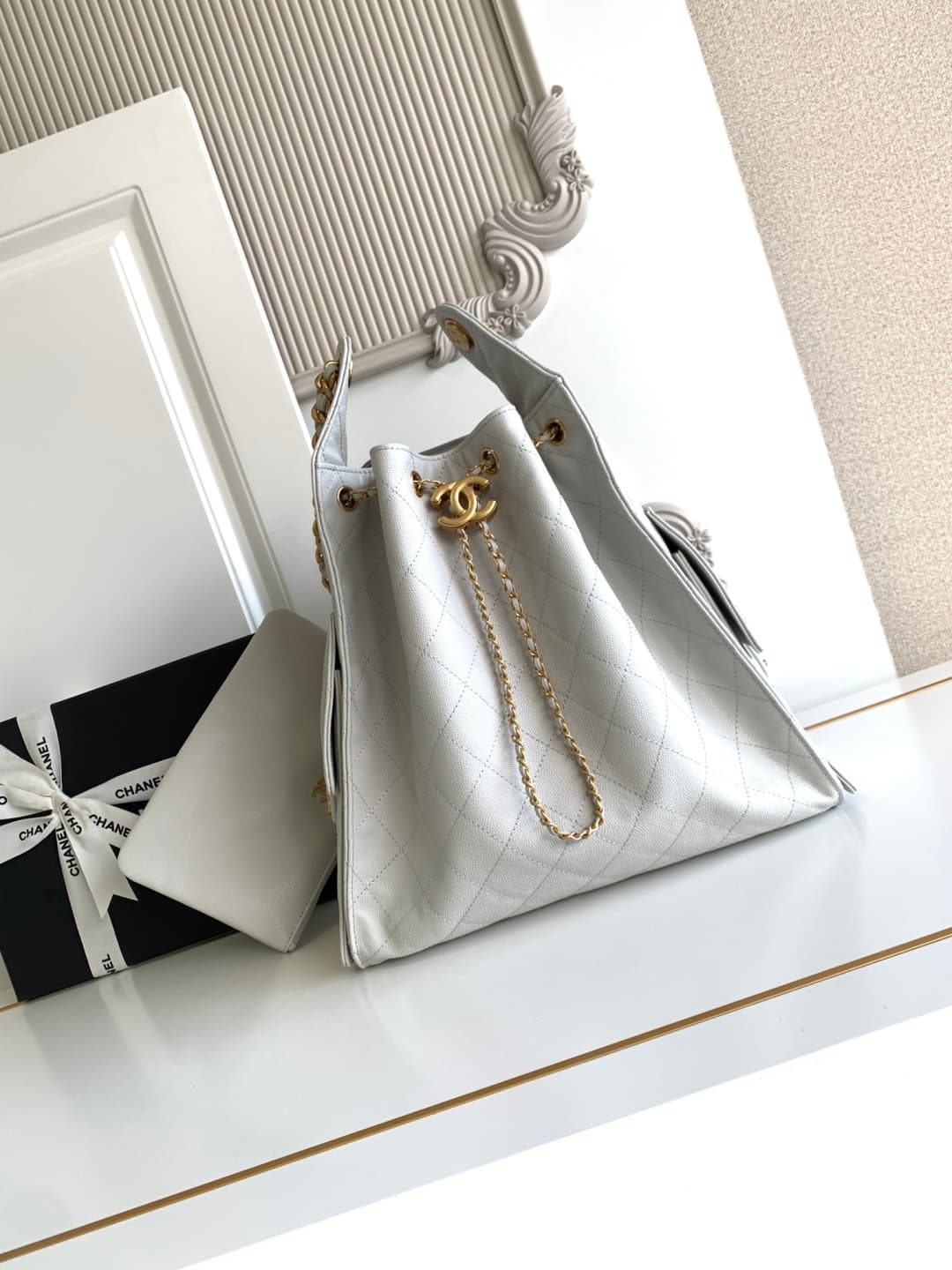 Chanel 25 Medium Hobo Medium handbag AS5311 Grained Calfskin & Gold-tone Metal Light Grey A