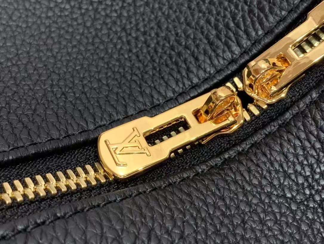 Louis Vuitton Express PM Calfskin leather M26039 Top