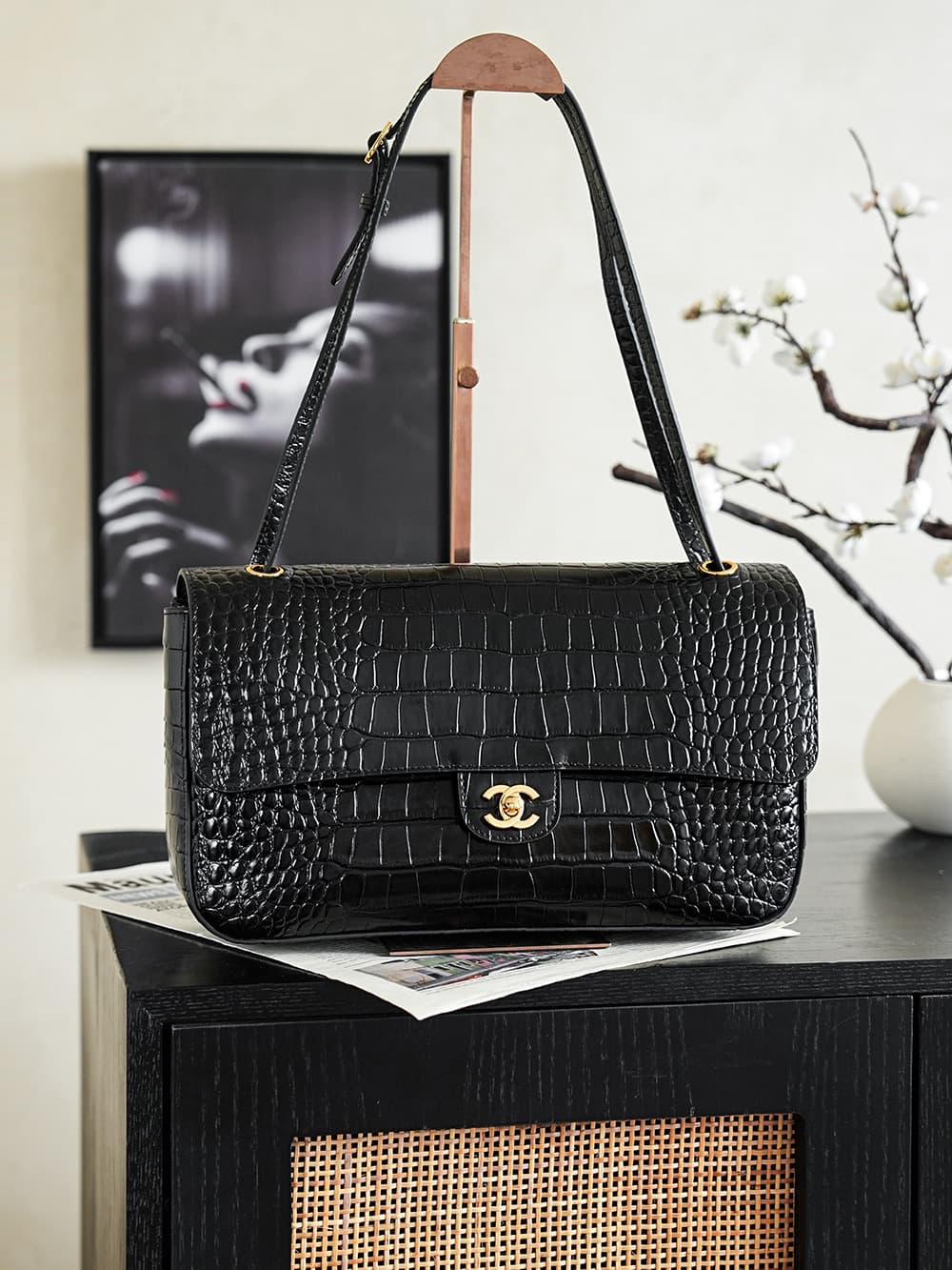 Chanel Maxi Flapbag Crocodile Embossed Calfskin& Gold-Tone Metal Black AS6231 A
