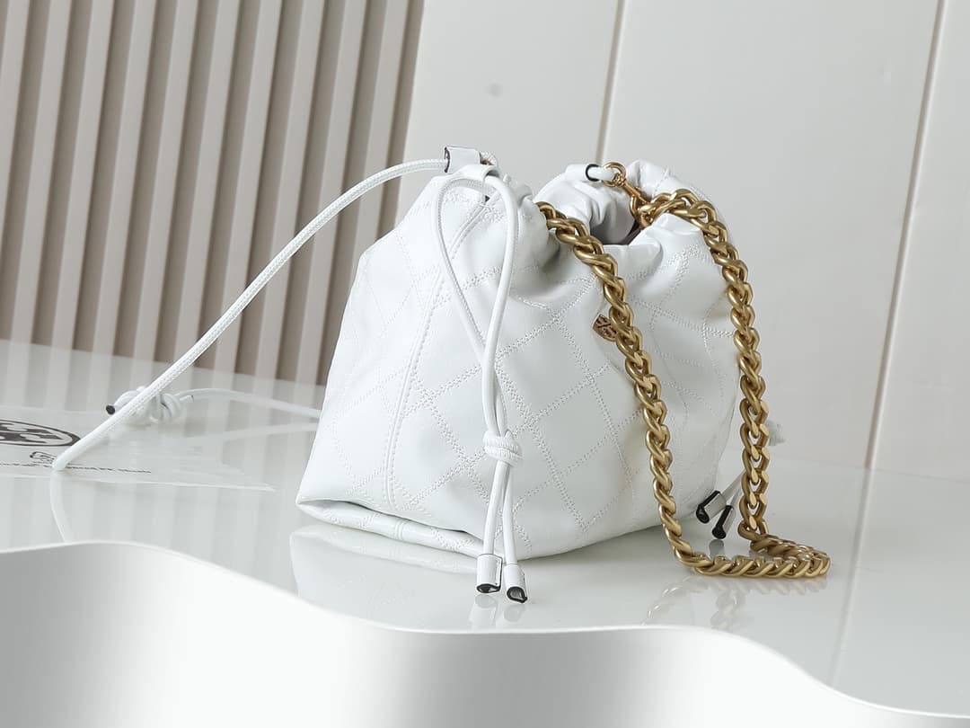 Tory Burch Large Willa Quilted Smooth Leather E/W Drawstring Bag in white high