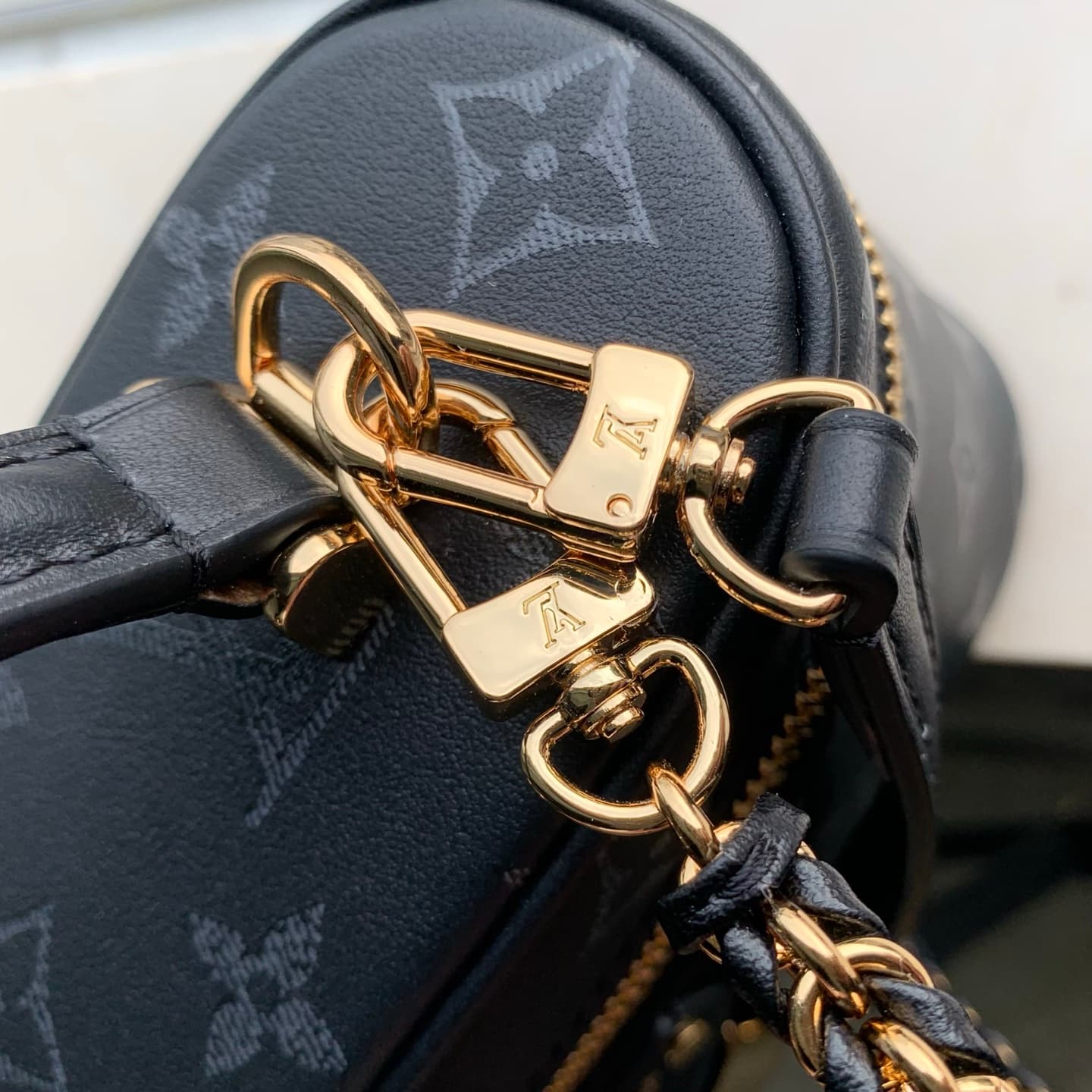 Louis Vuitton Vanity Chain Pouch Boldly Black Calfskin leather M3A372 High