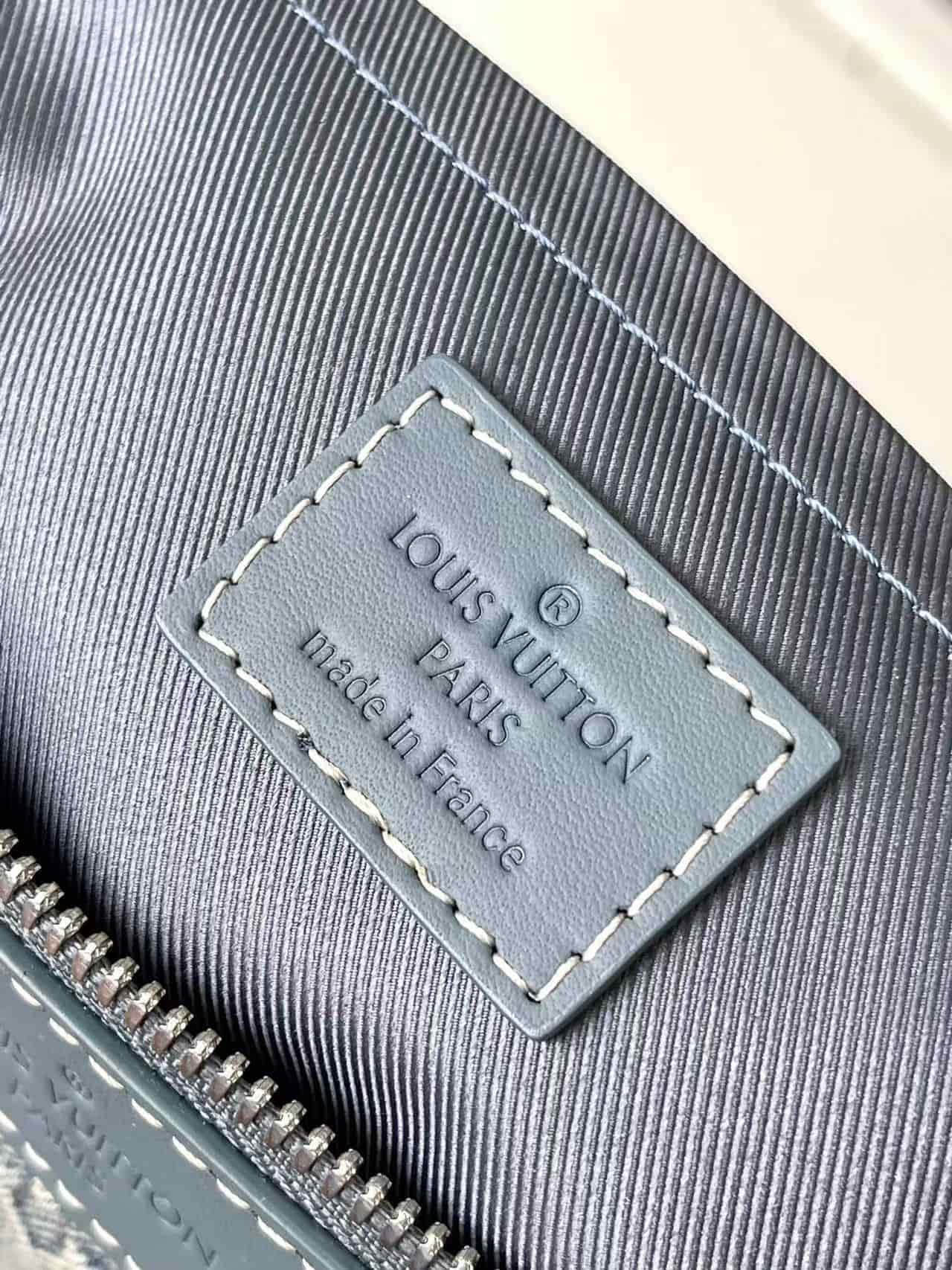 Louis Vuitton Pochette To Go Blue Monogram Washed Denim High