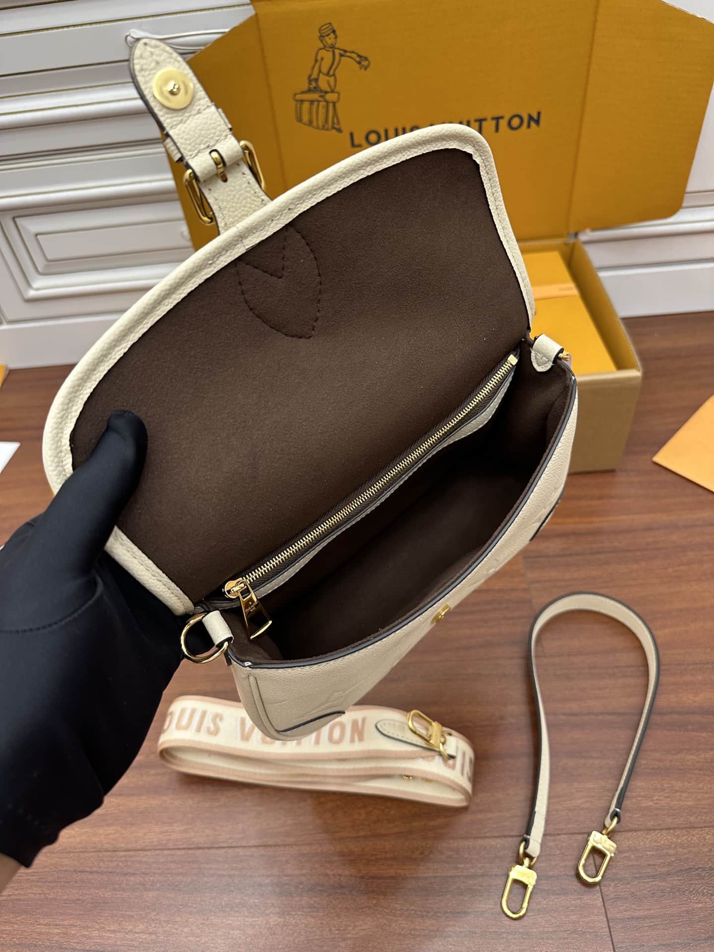 Louis Vuitton Diane Monogram Empreinte Leather M46388 Top