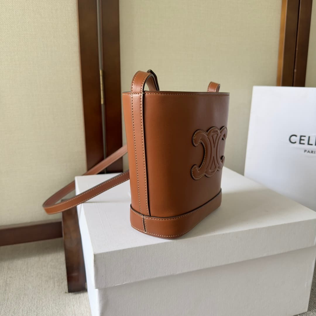 CELINE Small Bucket Bag in Tan Smooth Calfskin Leather High