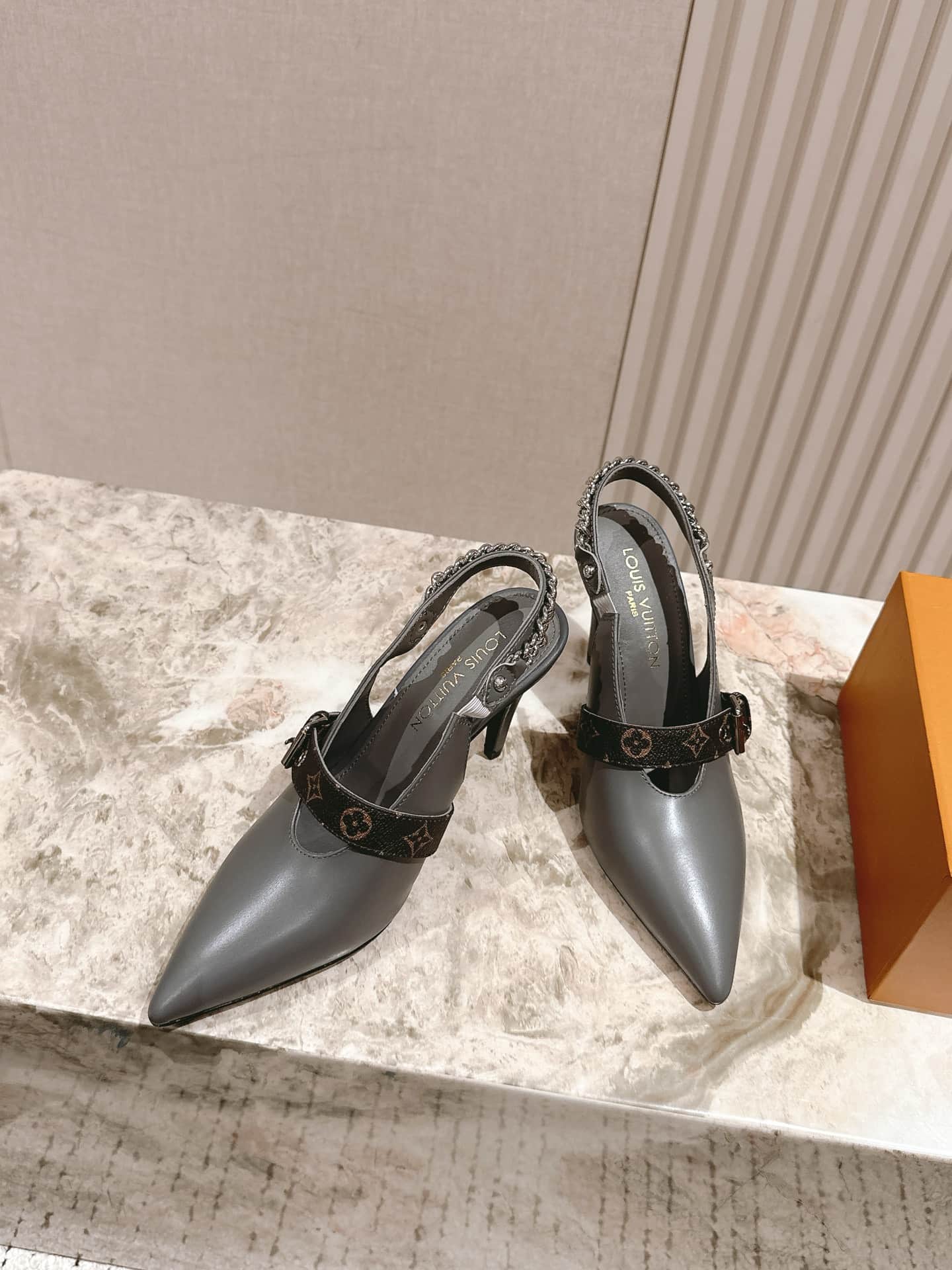 Louis Vuitton Sandal shoes Women