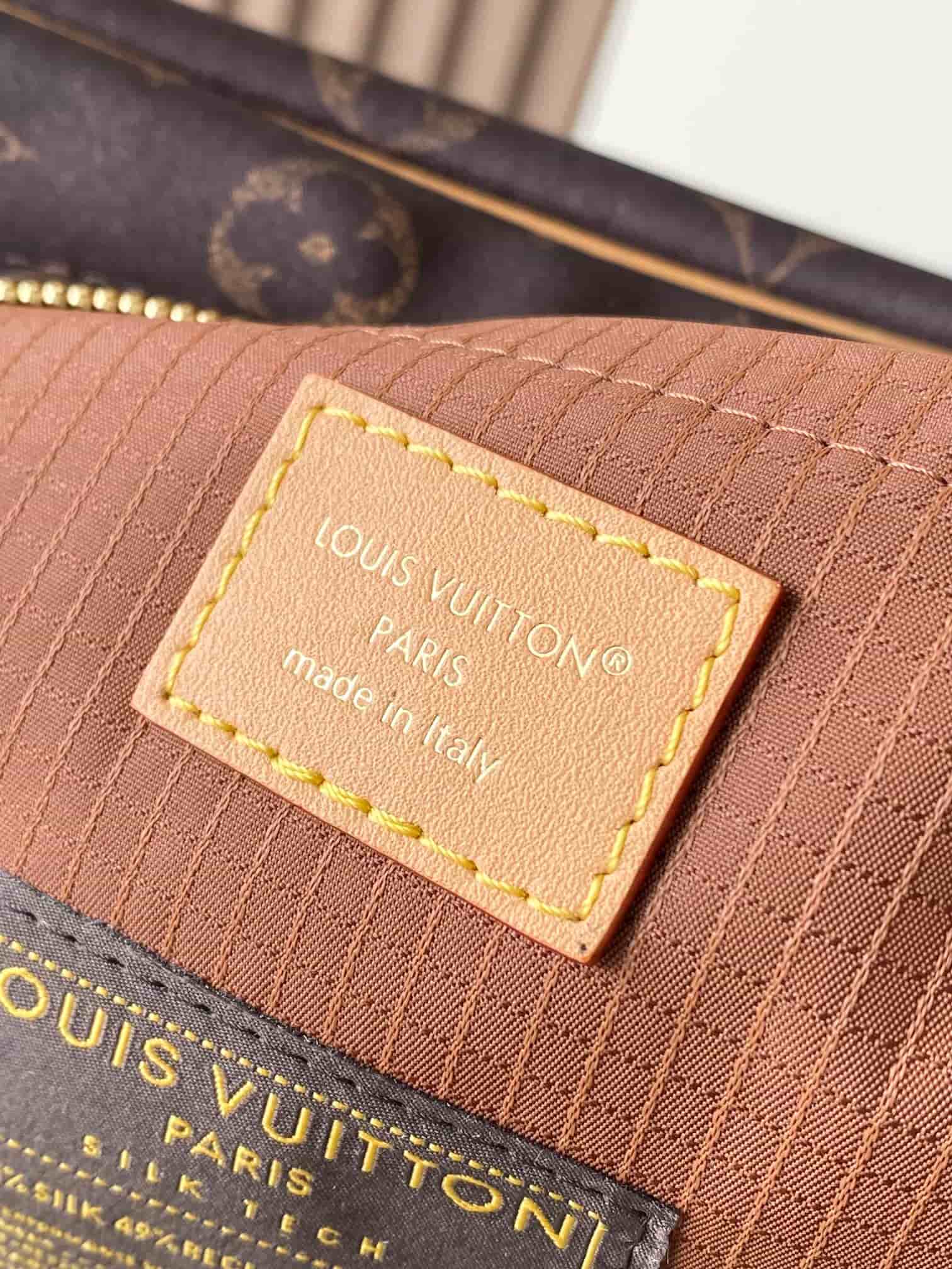 Louis Vuitton Nil XL Monogram  Silk Tech M29853 TOP