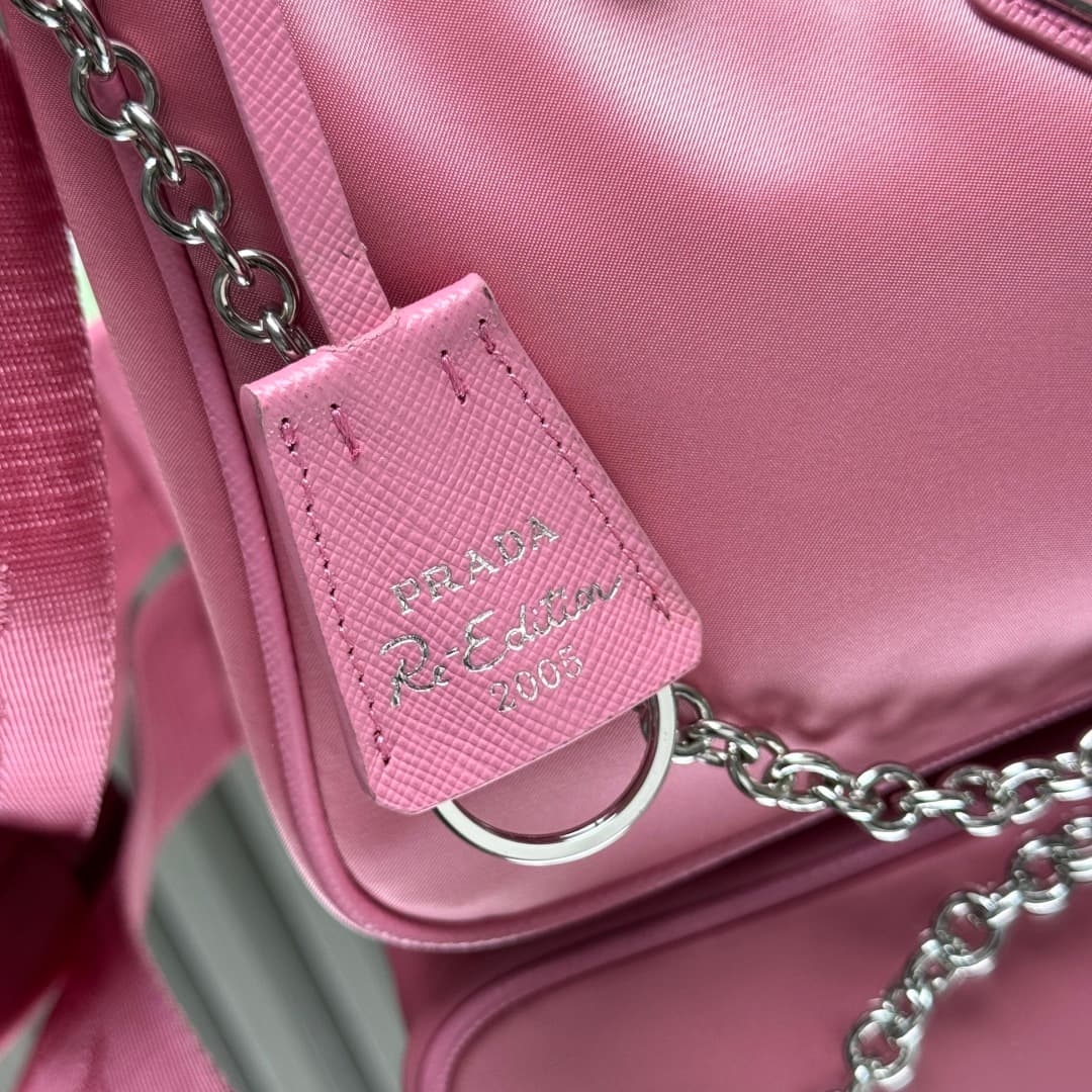 Prada Re-Edition 2005 Nylon bag 1BH204 Peach-pink High