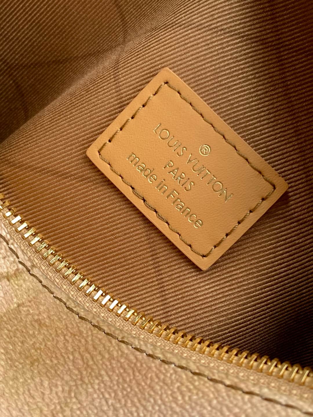 Louis Vuitton Side Trunk MM Beige Canvas and cowhide leather M12480 High