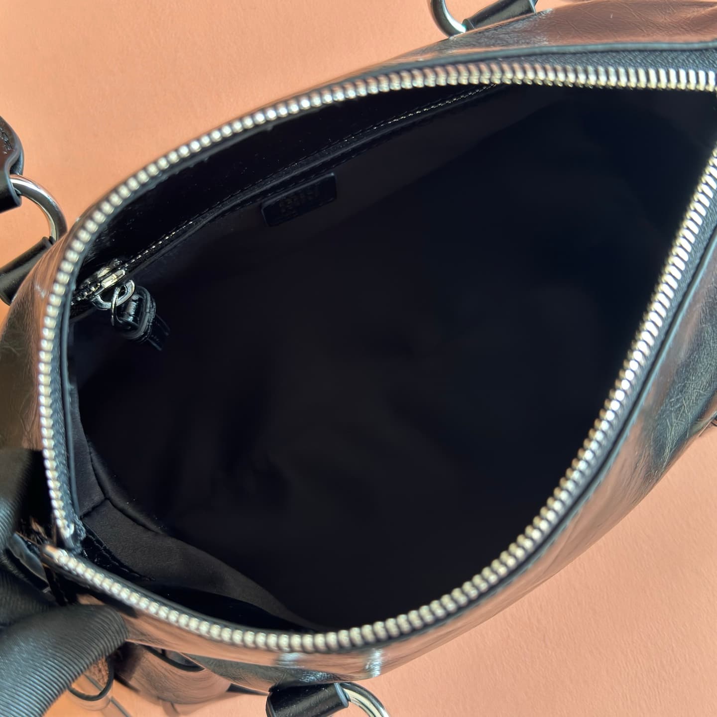 Miu Miu Shiny leather top-handle bag Black Calfskin 5BA327 TOP