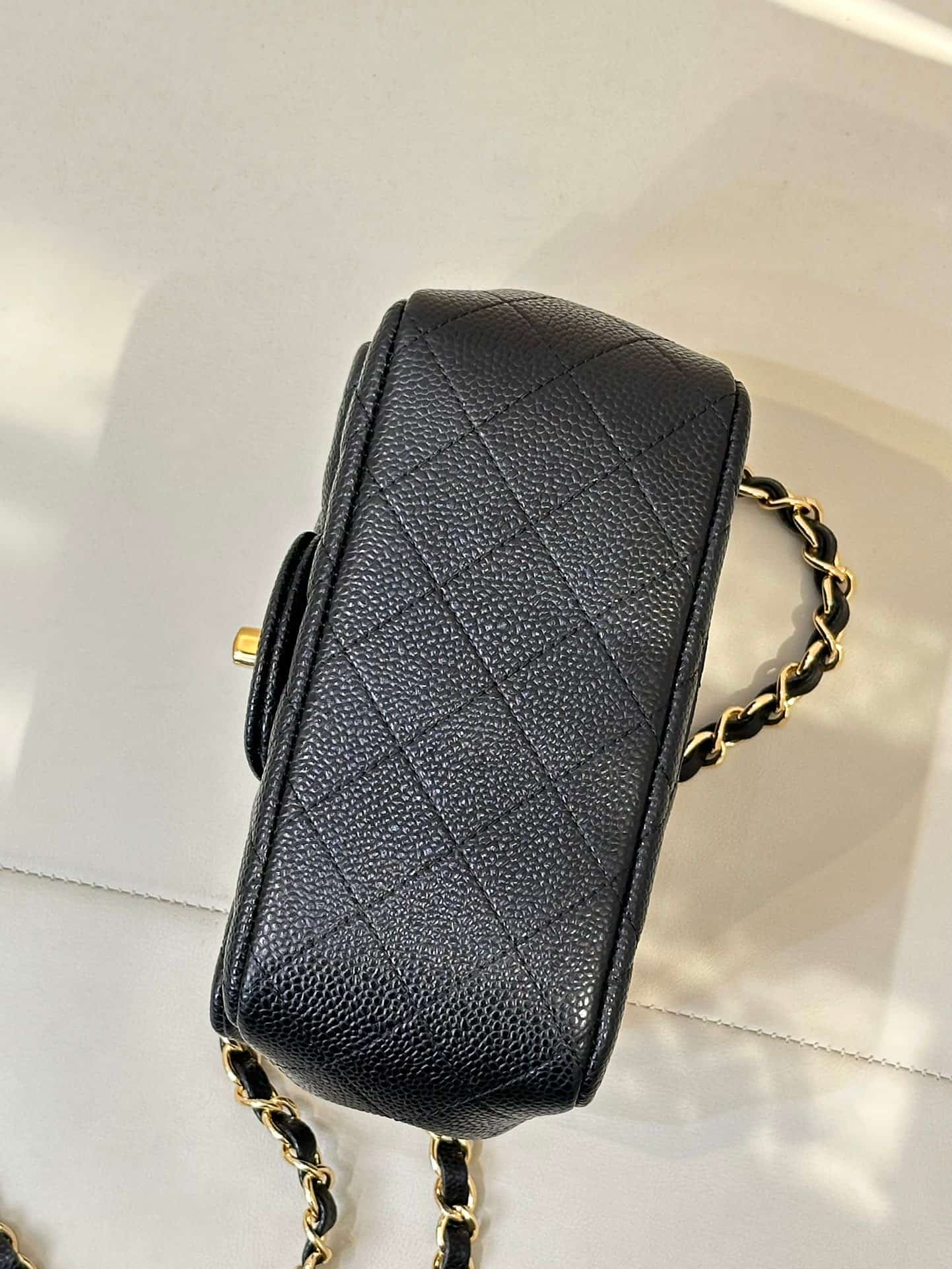 CHANEL Super Mini Classic Handbag Grained Calfskin & Gold-tone Metal A35200 Black TOP