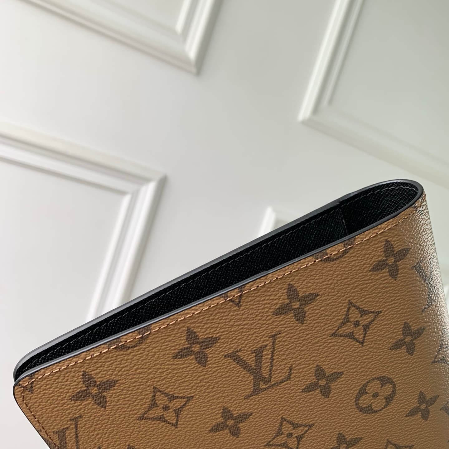 Louis Vuitton Desk Agenda Cover Monogram canvas, cross grain leather lining R20100 High