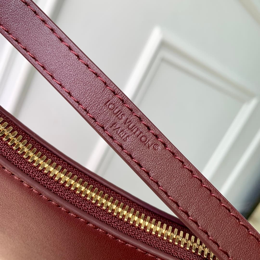 Louis Vuitton Pochette LV Bloom M25525 Calfskin leather Grenat Red High