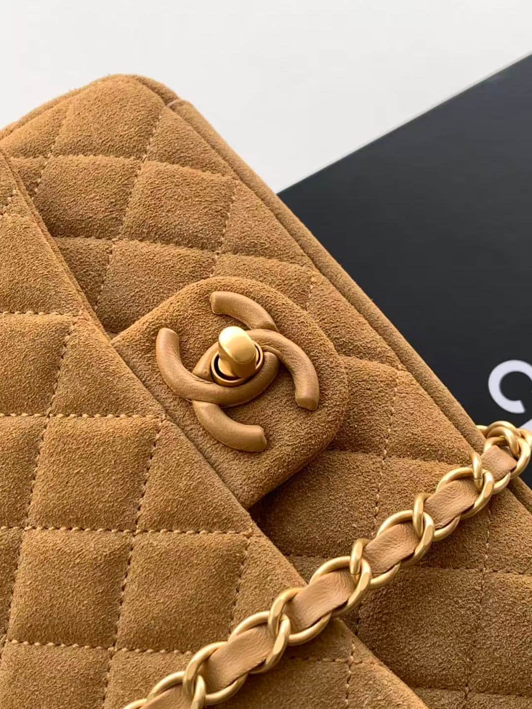 Chanel Classic Flap bag in Brown Suede & Gold-Tone Metal AS5989 A