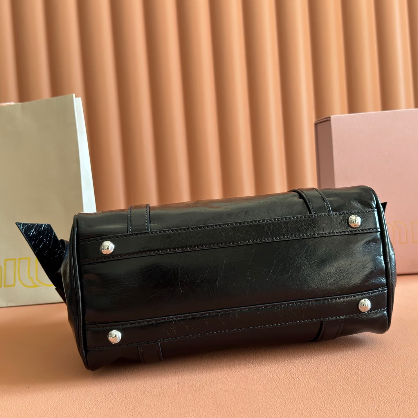 Miu Miu Shiny leather top-handle bag Black Calfskin 5BA327 TOP